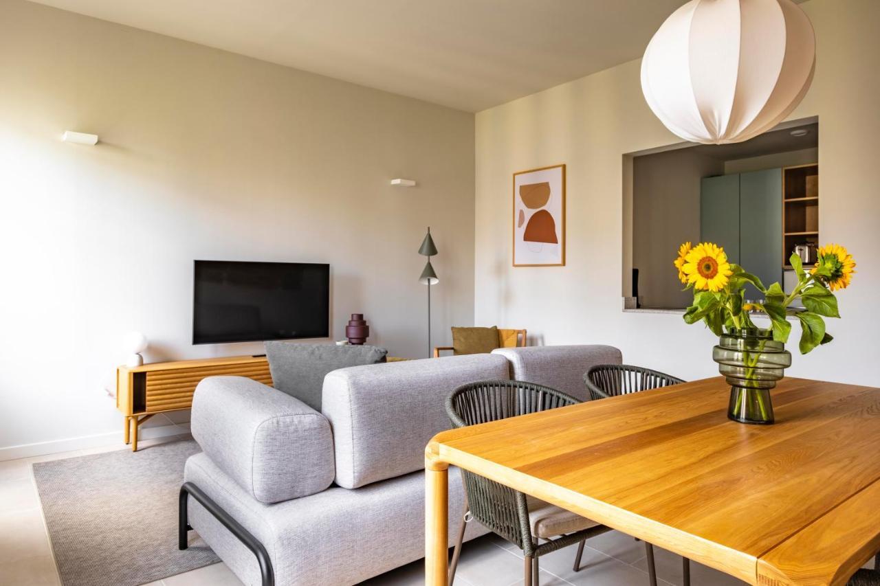 ברצלונה Aspasios Garden Apartments מראה חיצוני תמונה