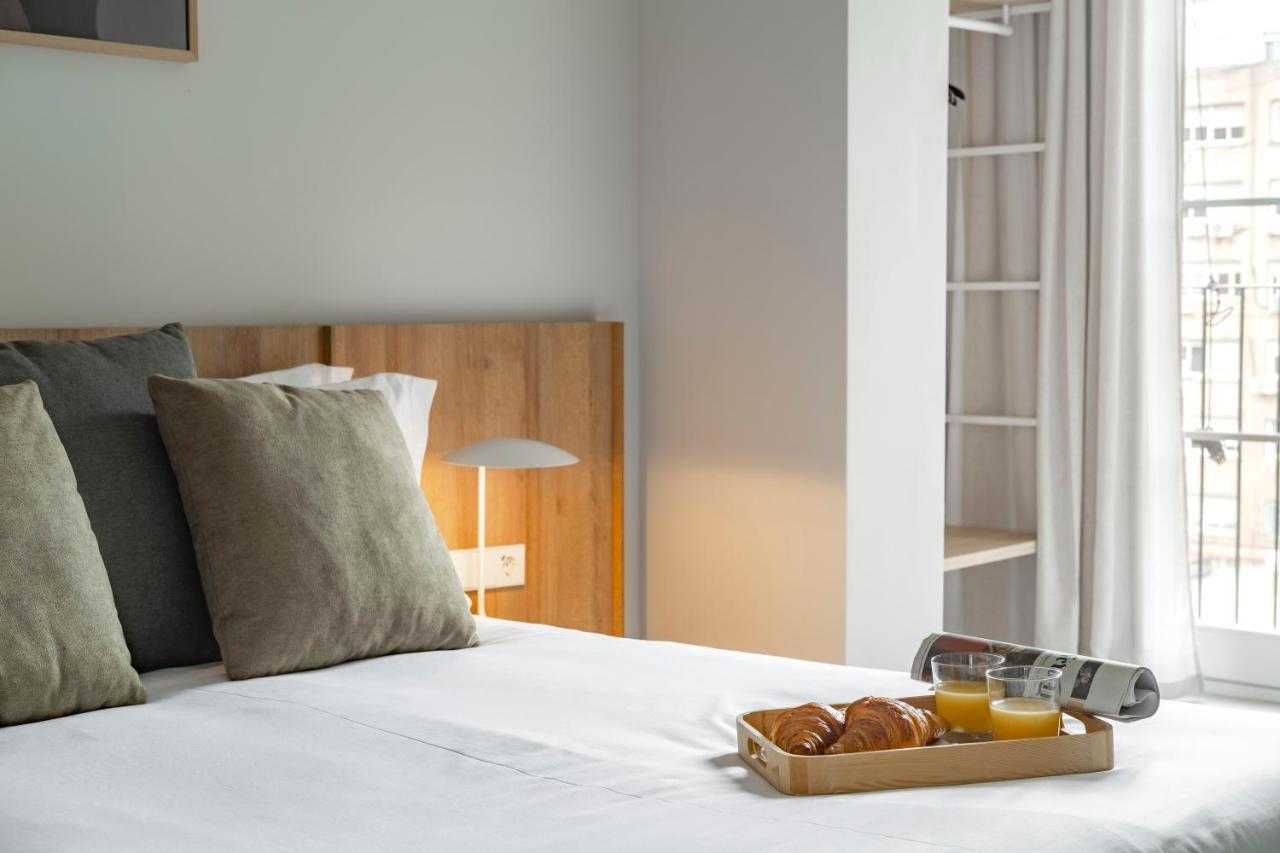 ברצלונה Aspasios Garden Apartments מראה חיצוני תמונה