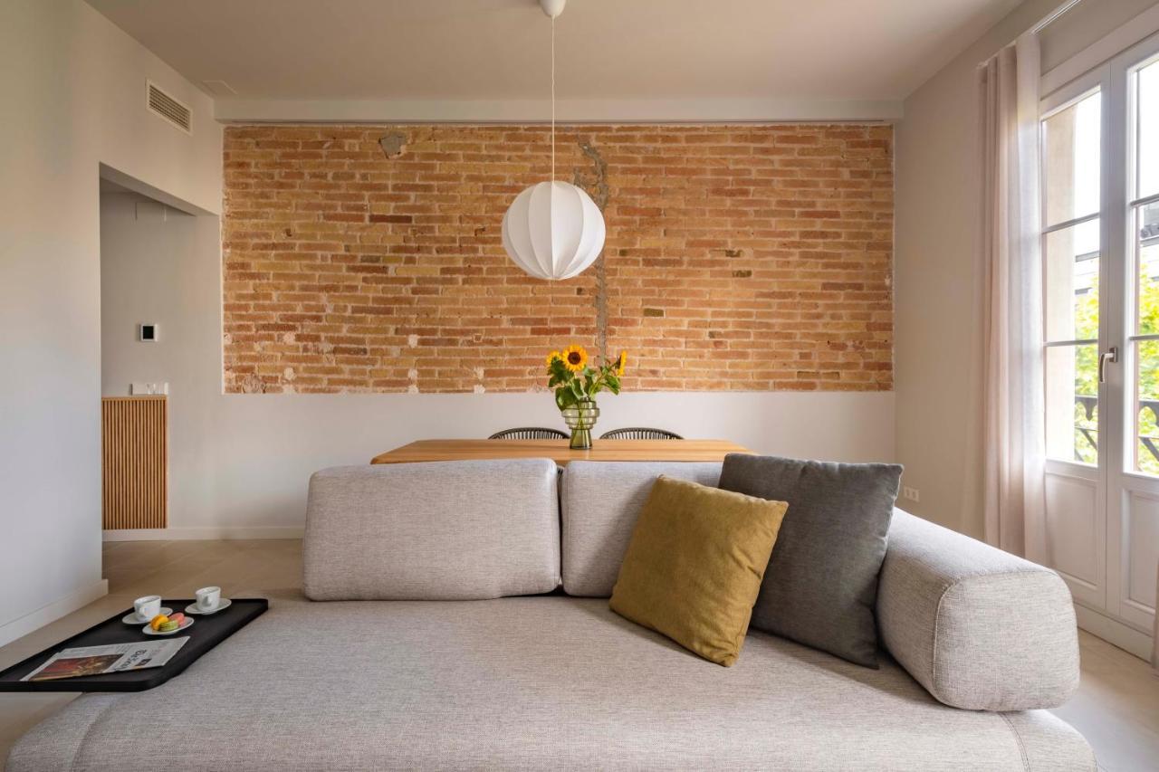 ברצלונה Aspasios Garden Apartments מראה חיצוני תמונה