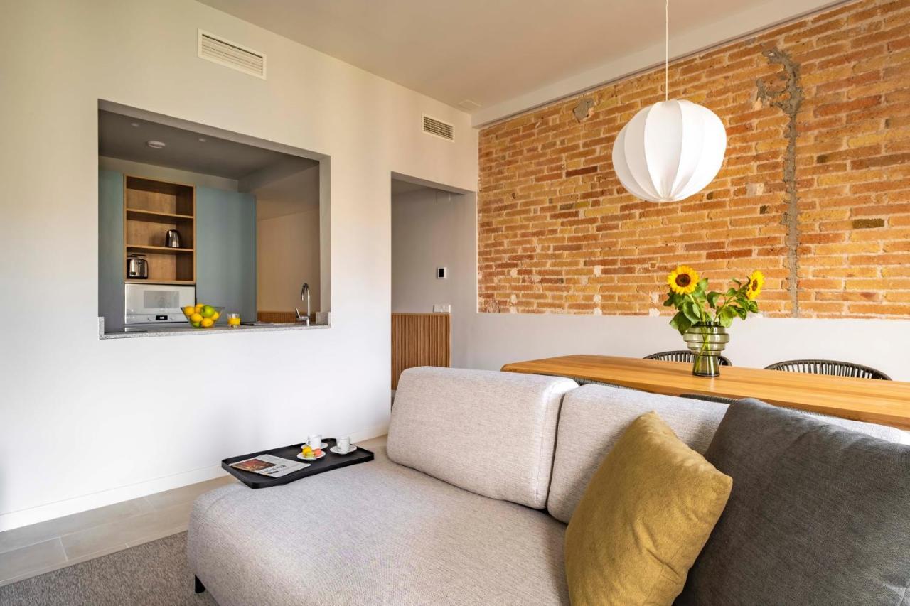 ברצלונה Aspasios Garden Apartments מראה חיצוני תמונה