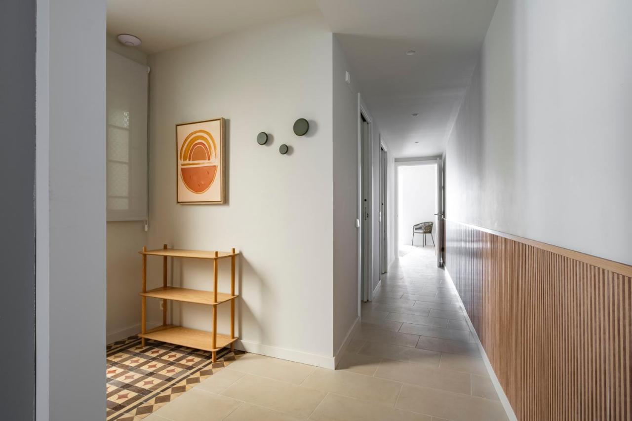 ברצלונה Aspasios Garden Apartments מראה חיצוני תמונה