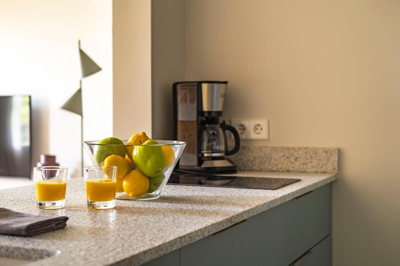 ברצלונה Aspasios Garden Apartments מראה חיצוני תמונה