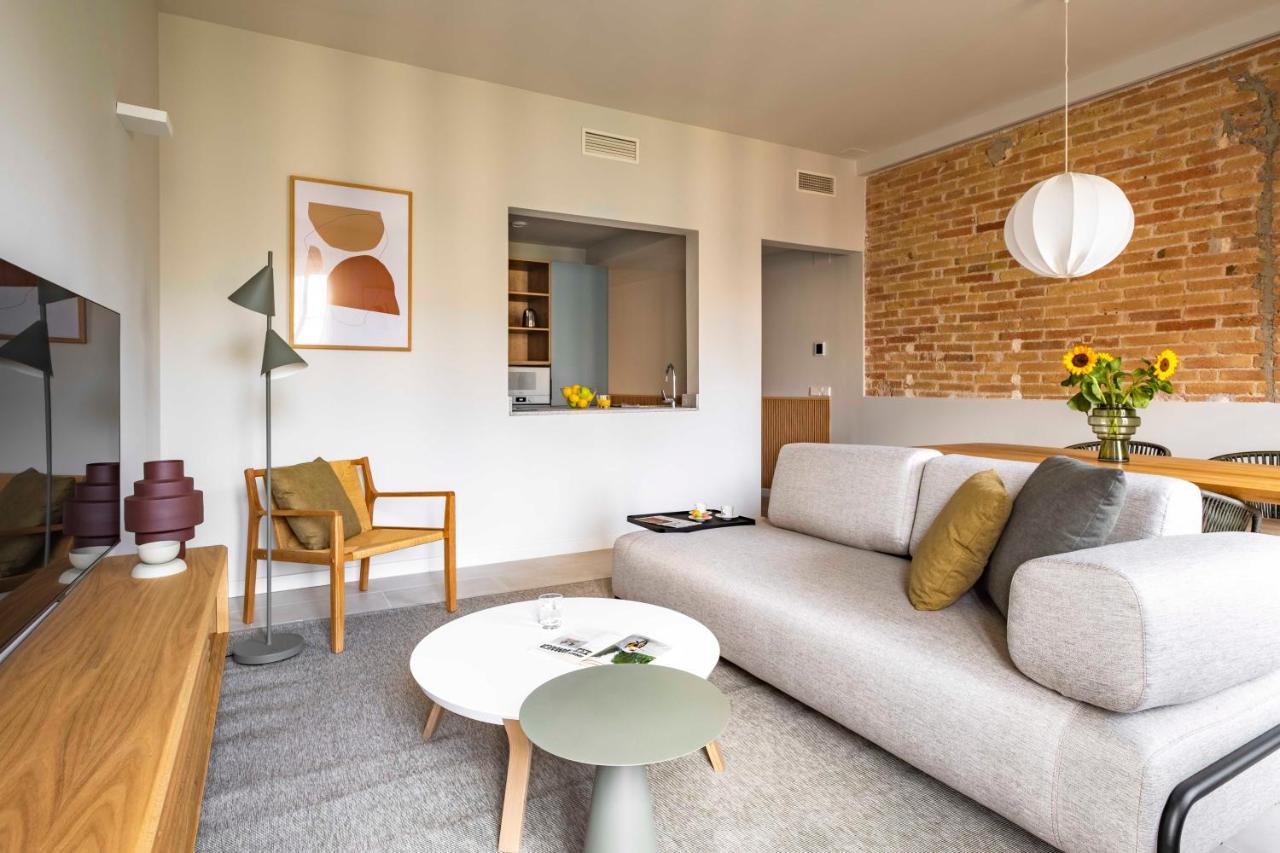 ברצלונה Aspasios Garden Apartments מראה חיצוני תמונה
